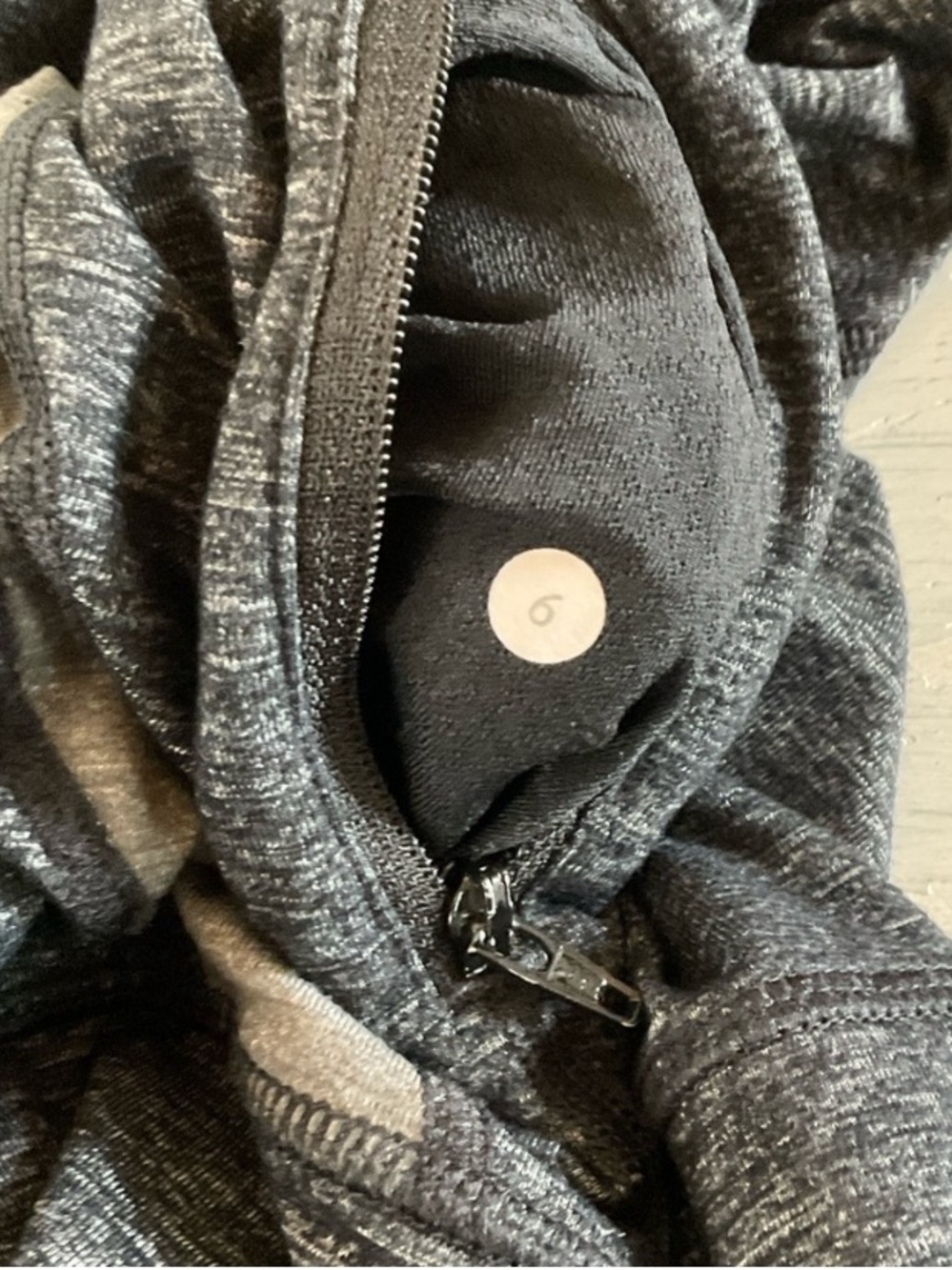 lululemon athletica Dark Gray Sculpted Zip Hoodie Jacket Size 6. - Picture 5 of 9